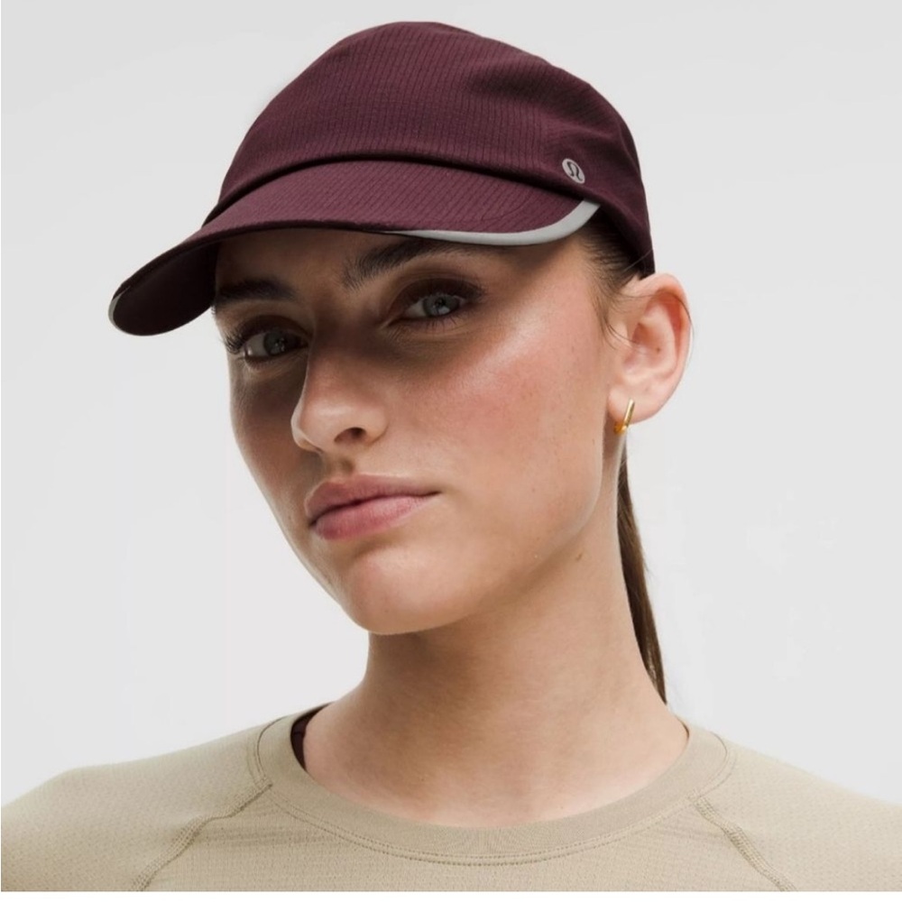 Lululemon Athletica Fast and Free Hat Goodnight Plum NWT L/XL